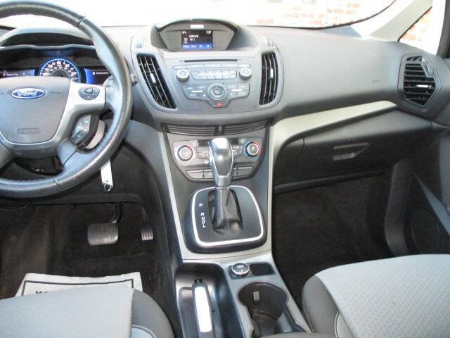 Used 2017 Ford C-MAX SE image 13