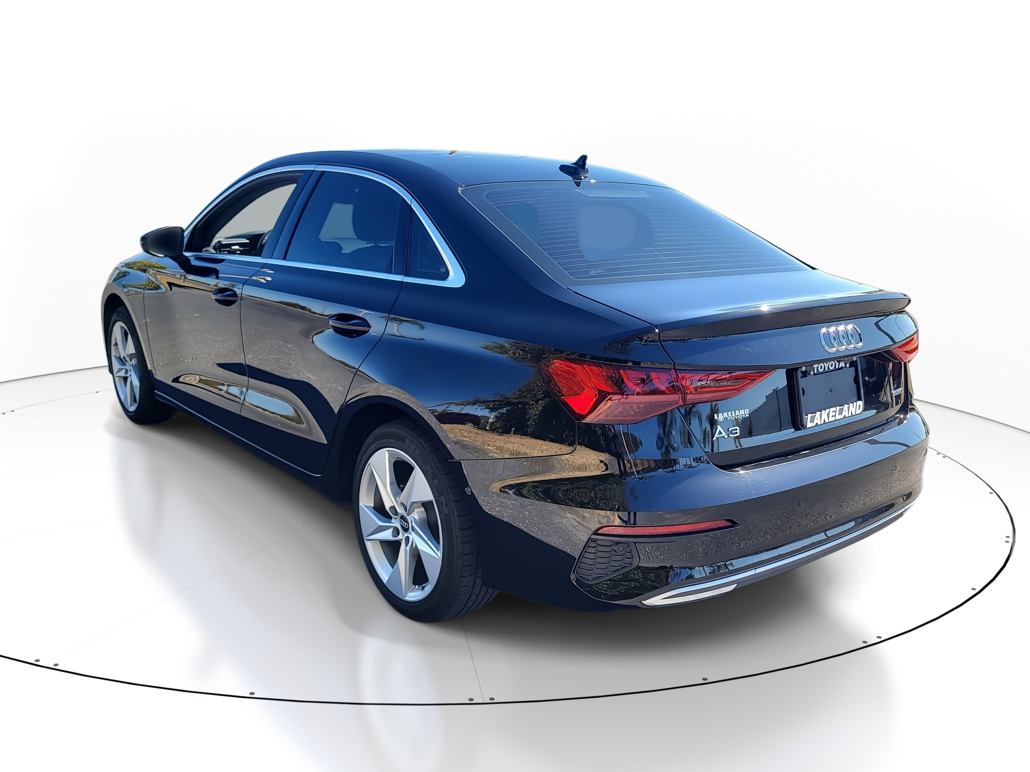 Used 2023 Audi A3 2.0T Premium Plus image 5