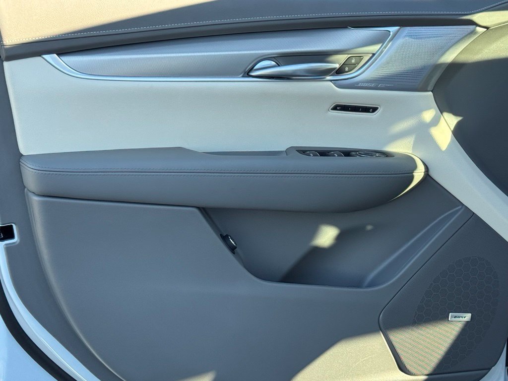 Used 2026 Cadillac XT5 Premium Luxury FWD image 16
