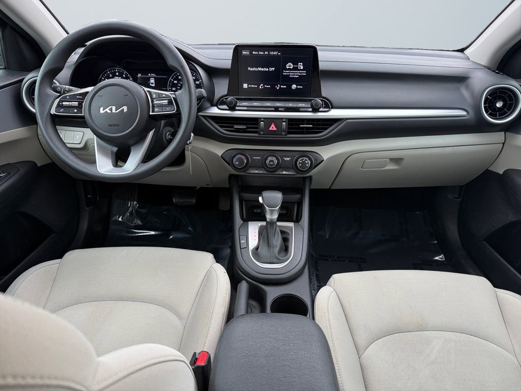 Used 2023 Kia Forte LXS w/ LXS Technology Package image 10