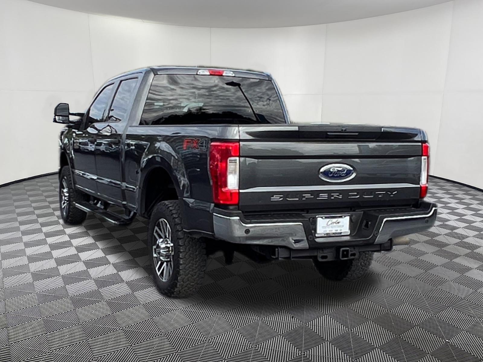 Used 2019 Ford F350 XLT w/ XLT Value Package AWD/4WD image 4