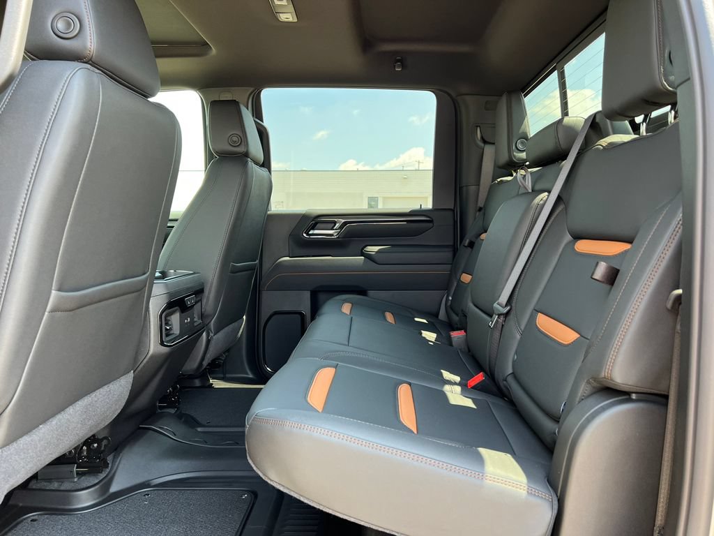 New 2026 GMC Sierra 2500 AT4 w/ AT4 Premium Plus Package AWD/4WD image 5