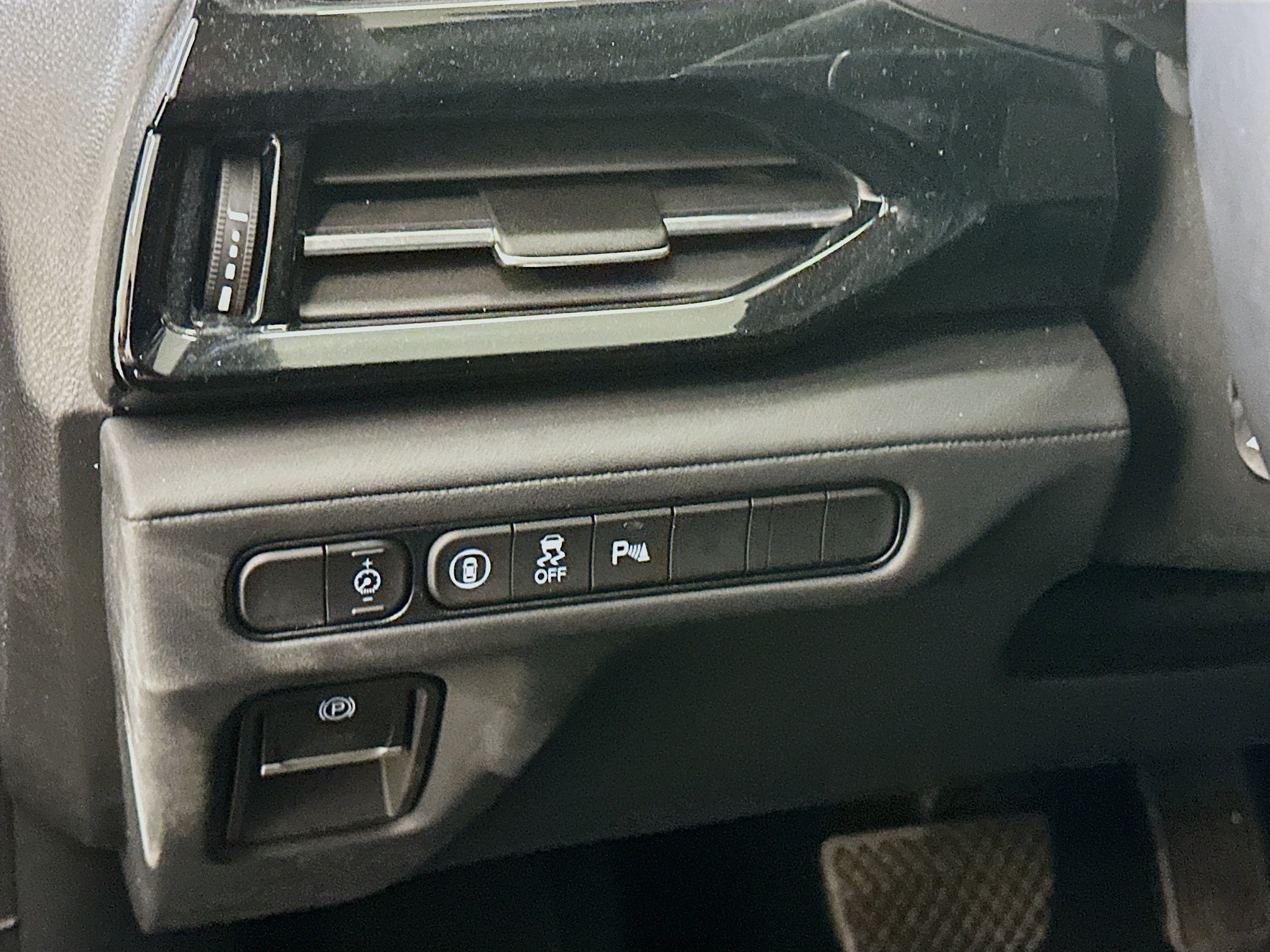 Used 2023 Acura MDX SH-AWD w/ Technology Package image 17