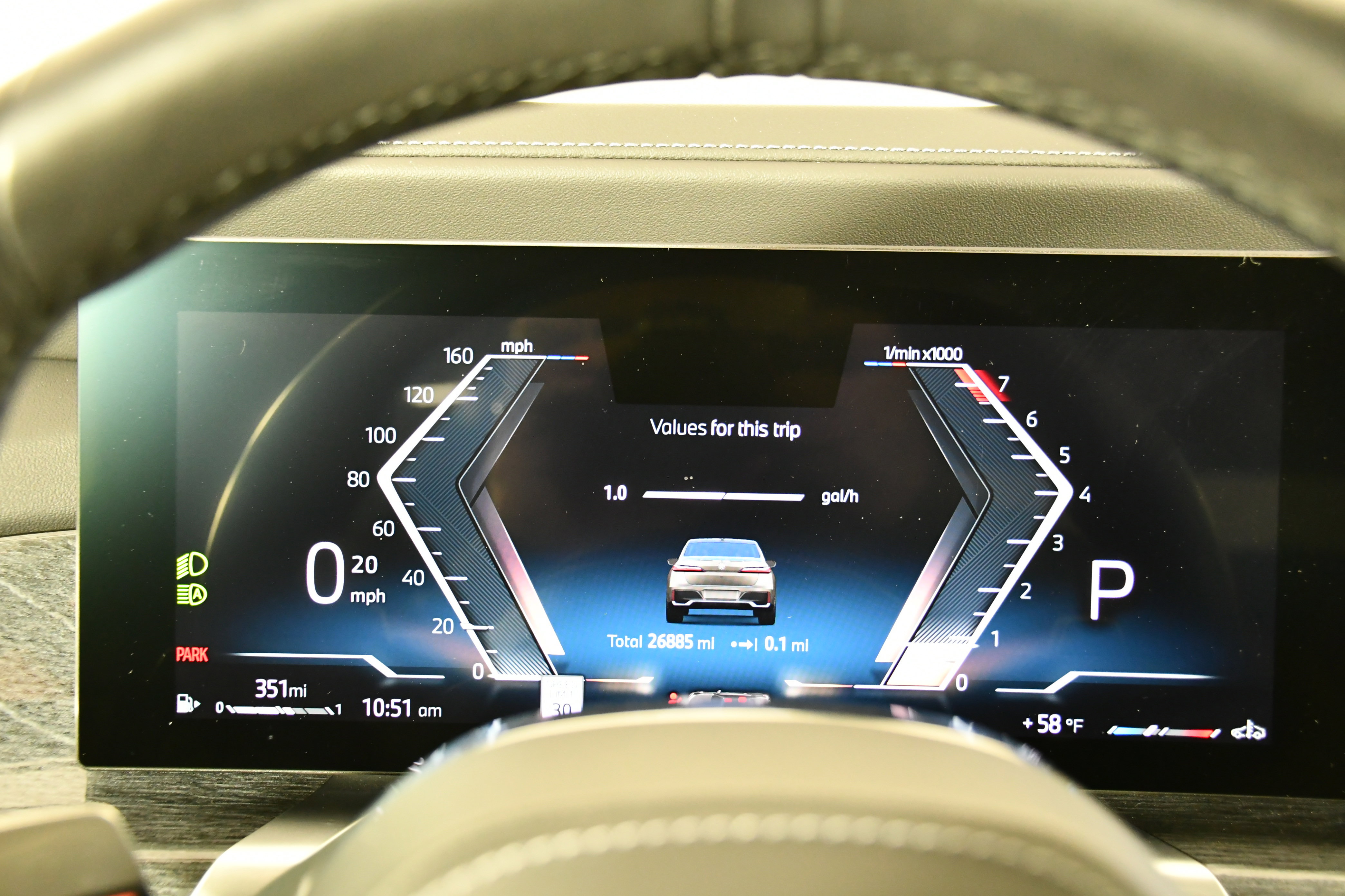 Used 2025 BMW 740i xDrive image 18