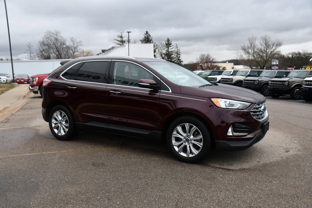 Used 2019 Ford Edge Titanium w/ Cold Weather Package image 8