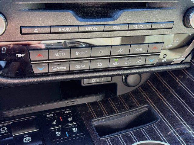 Used 2021 Lexus RX 350 FWD w/ Luxury Package image 34