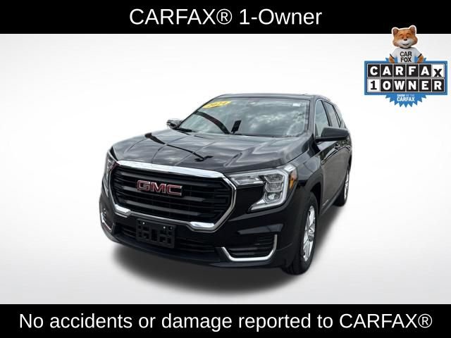 Used 2024 GMC Terrain SLE image 2