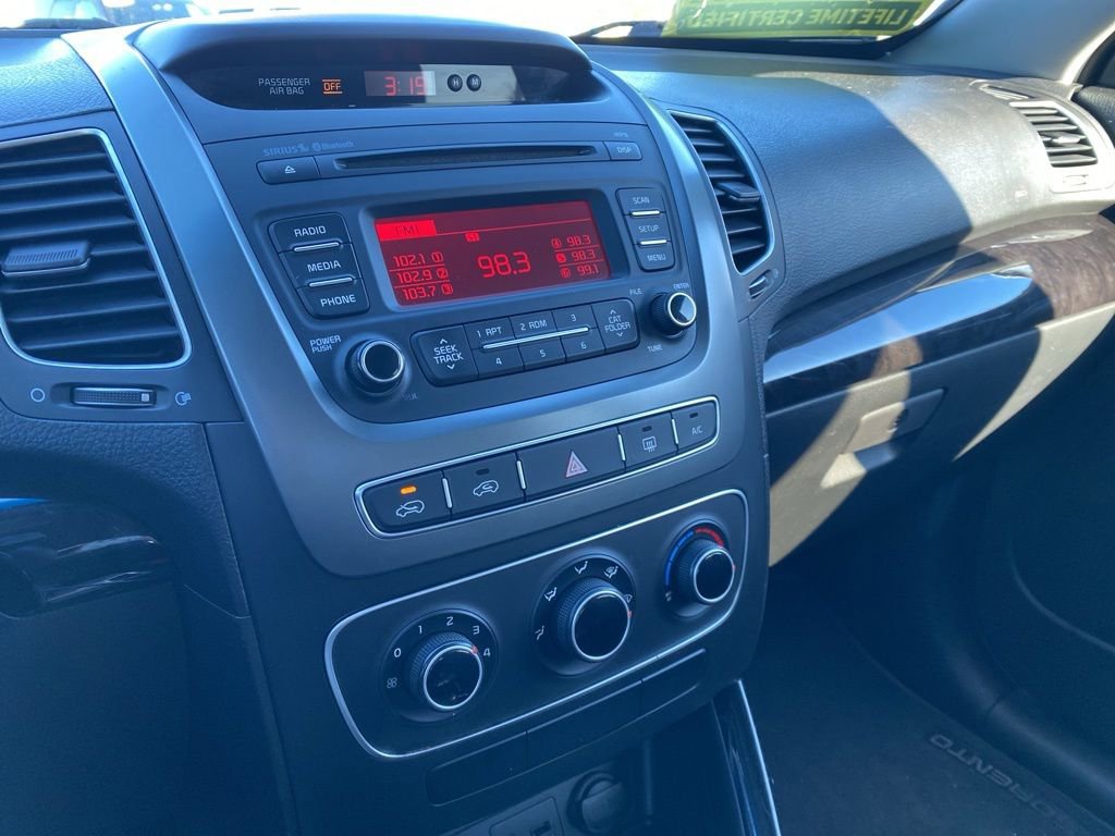 Used 2015 Kia Sorento LX FWD image 18