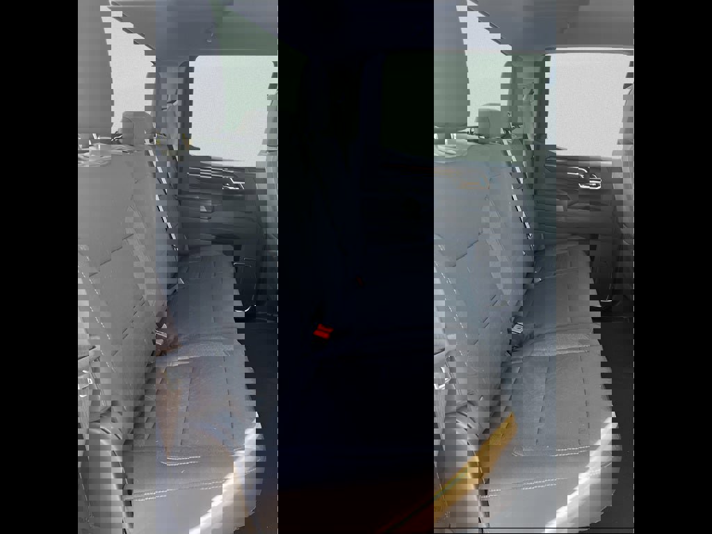 Used 2025 Chevrolet Silverado 1500 LT image 15