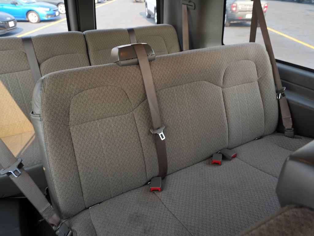 Used 2018 Chevrolet Express 3500 LT w/ LT Preferred Equipment Group RWD image 28