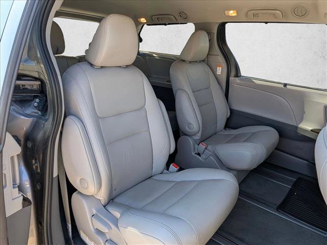 Used 2020 Toyota Sienna XLE w/ XLE Navigation Package image 26