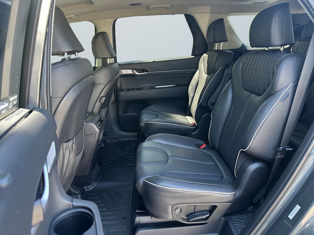 Used 2023 Hyundai Palisade Limited AWD/4WD image 13