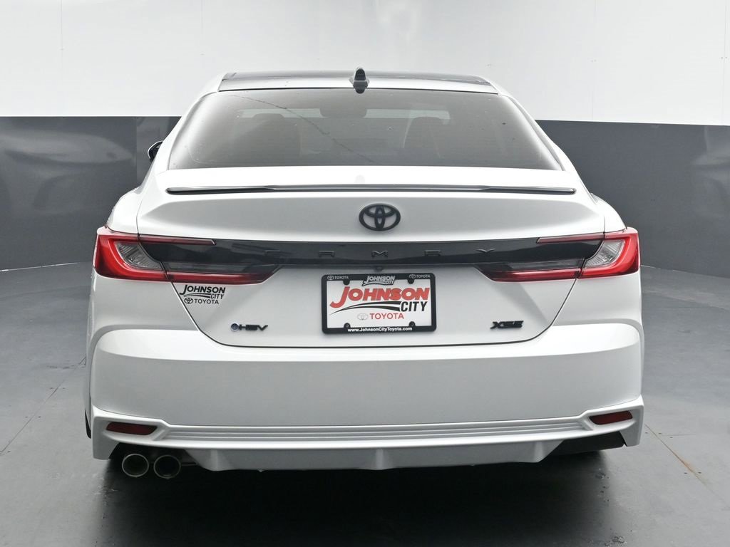 Used 2025 Toyota Camry XSE image 7