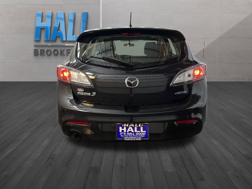 Used 2013 MAZDA MAZDA3 i Touring w/ Preferred Equipment Pkg image 4