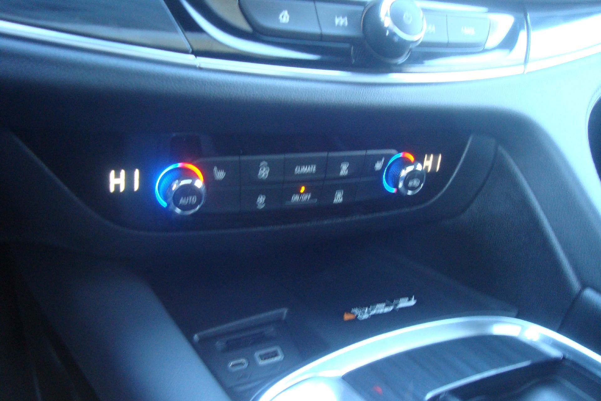 Certified 2023 Buick Enclave Essence w/ Experience Buick Package AWD/4WD image 15
