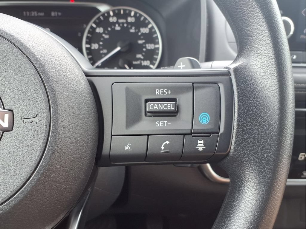 Used 2024 Nissan Rogue SV FWD image 13