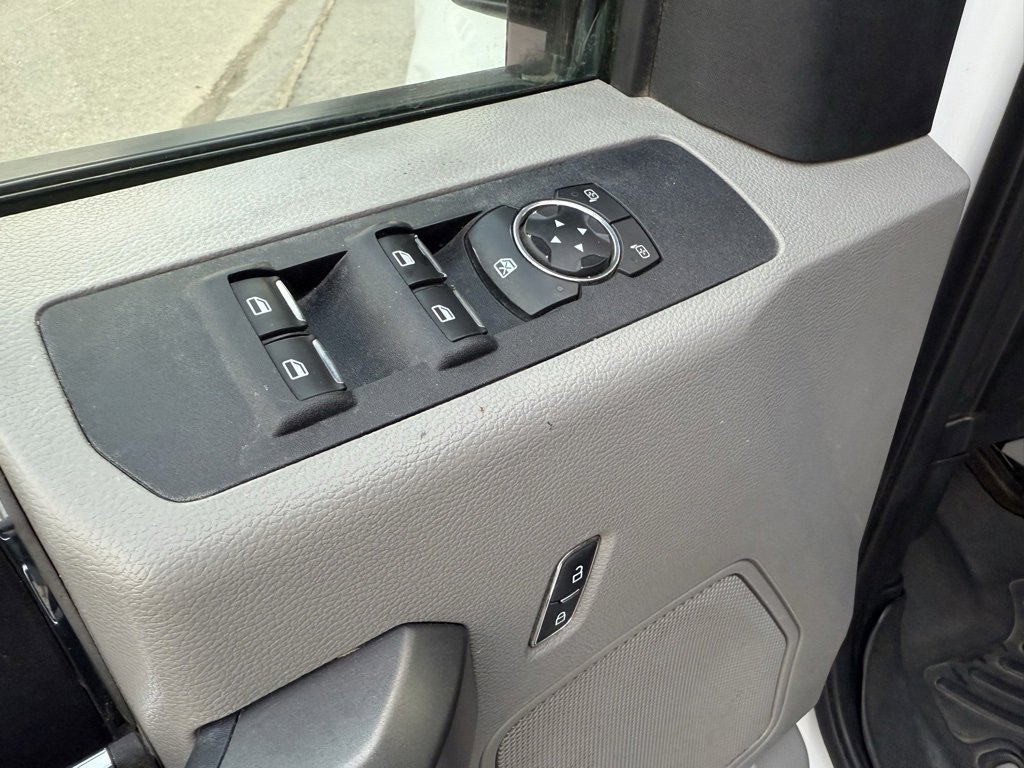 Used 2019 Ford F250 XLT w/ XLT Value Package image 9