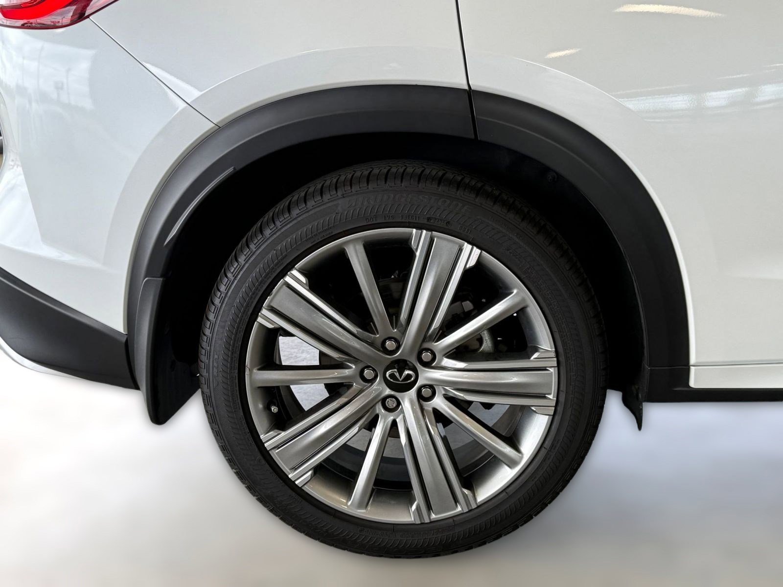 Used 2023 INFINITI QX50 Sensory AWD/4WD image 12