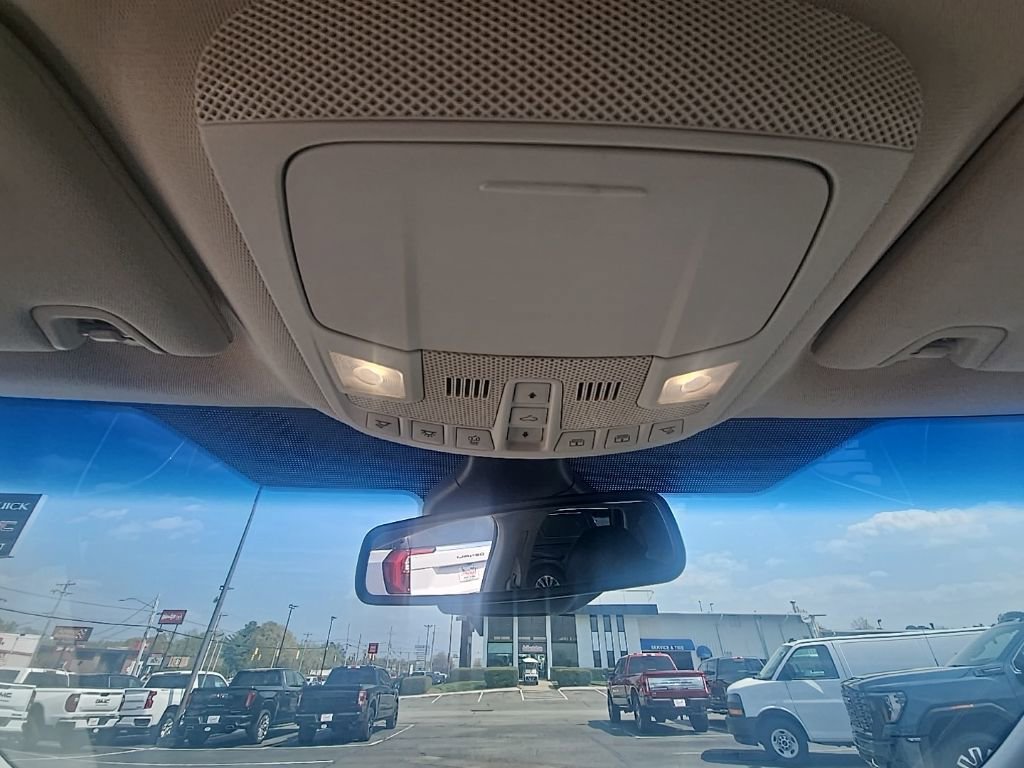 Used 2019 Ford Edge Titanium w/ Equipment Group 301A image 25