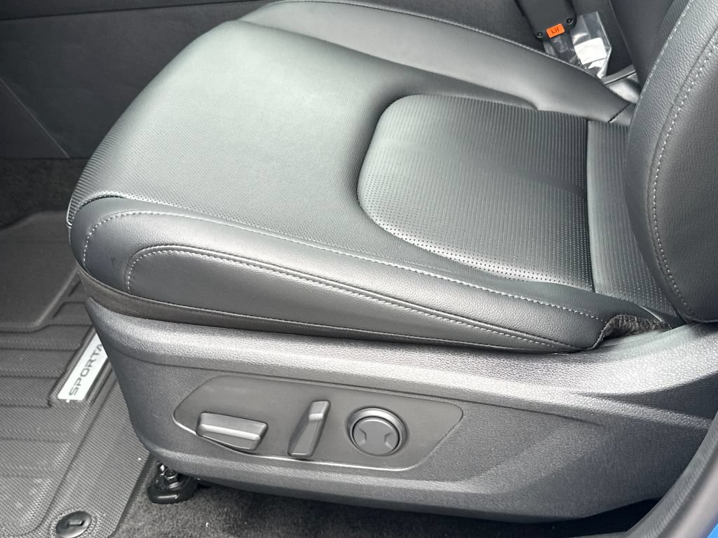 New 2026 Kia Sportage EX FWD image 18