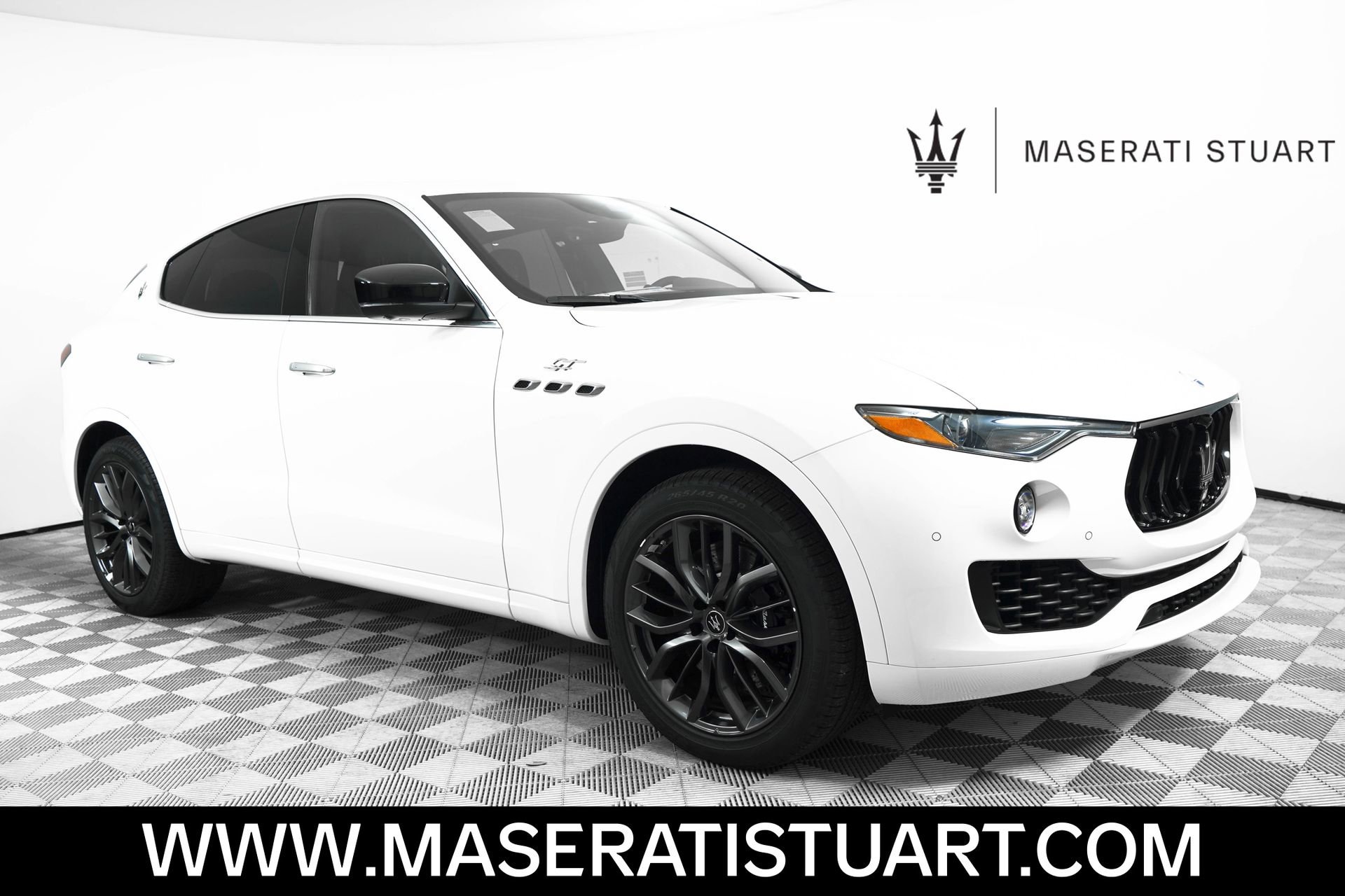 New 2024 Maserati Levante GT Ultima image 1