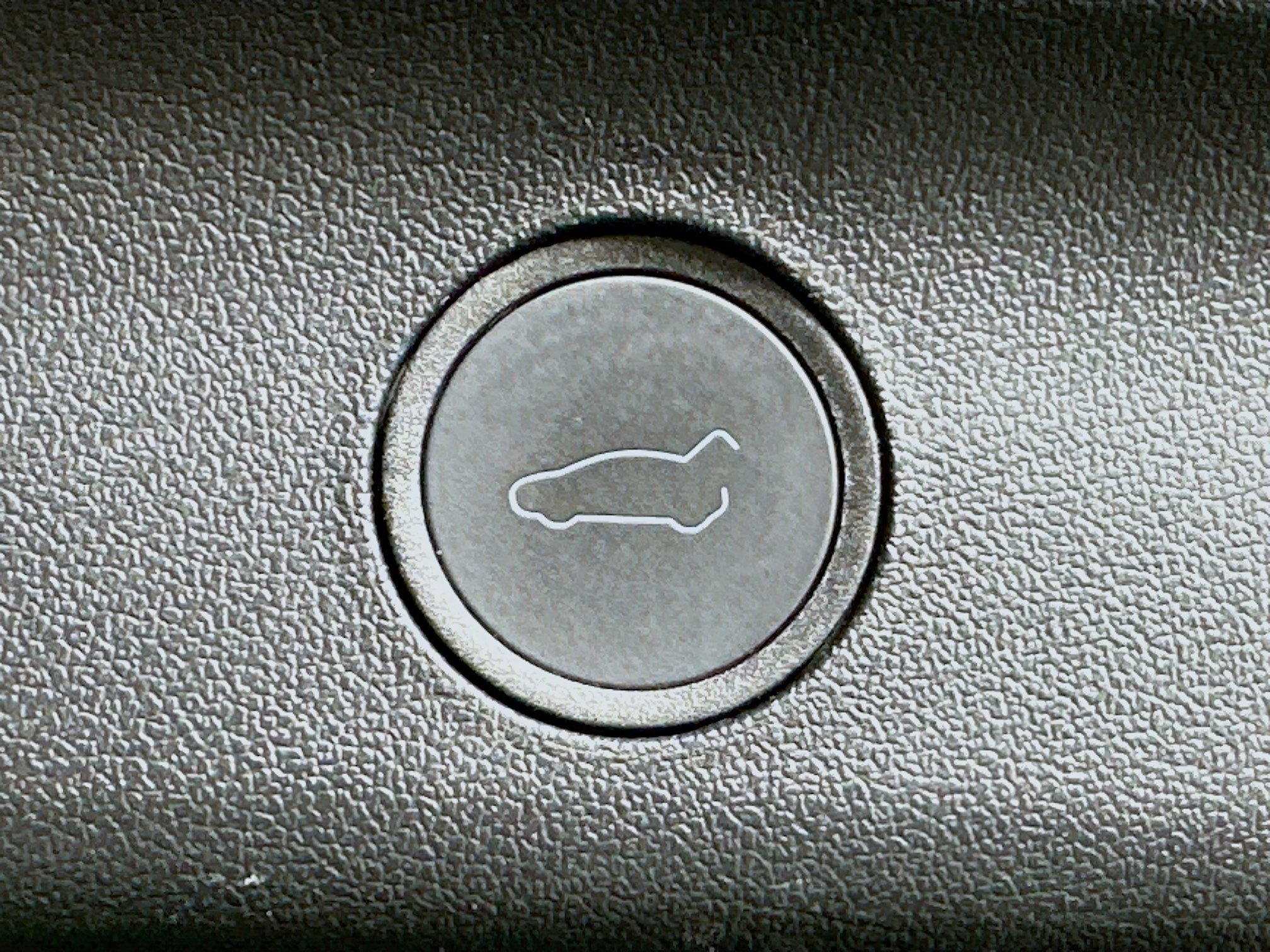 Used 2023 Tesla Model Y 2WD image 28