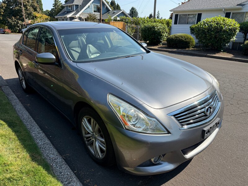 Used 2013 INFINITI G37 x w/ Premium Pkg AWD/4WD image 6