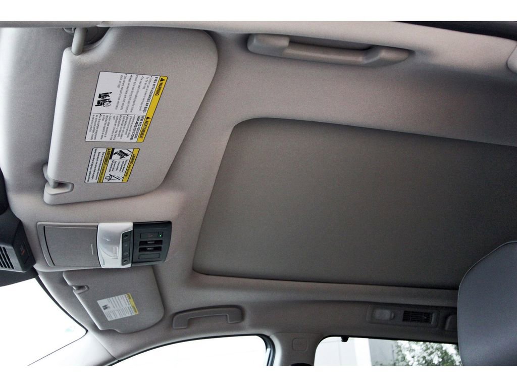New 2026 Nissan Pathfinder Platinum FWD image 30