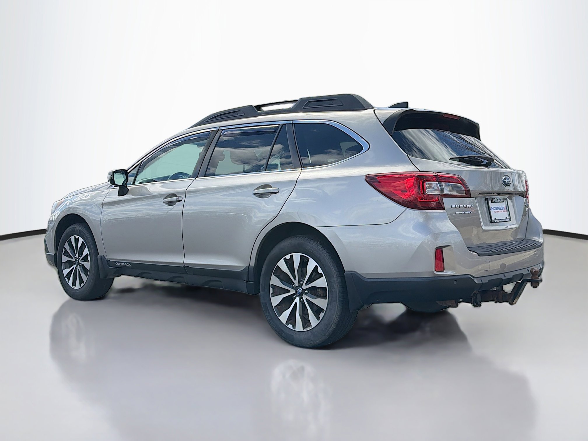 Used 2017 Subaru Outback 2.5i Limited AWD/4WD image 14