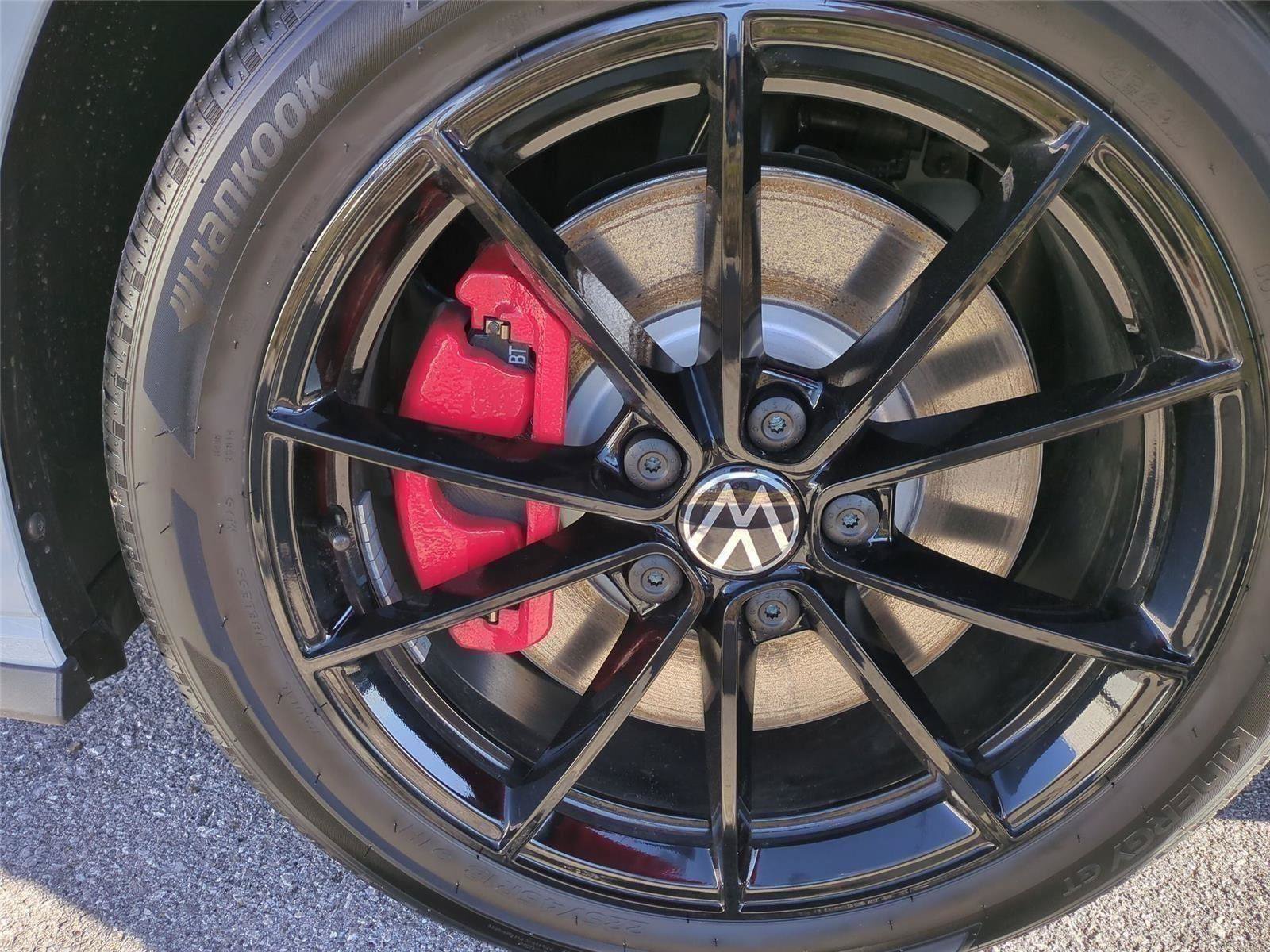 New 2026 Volkswagen Jetta GLI Autobahn FWD image 22