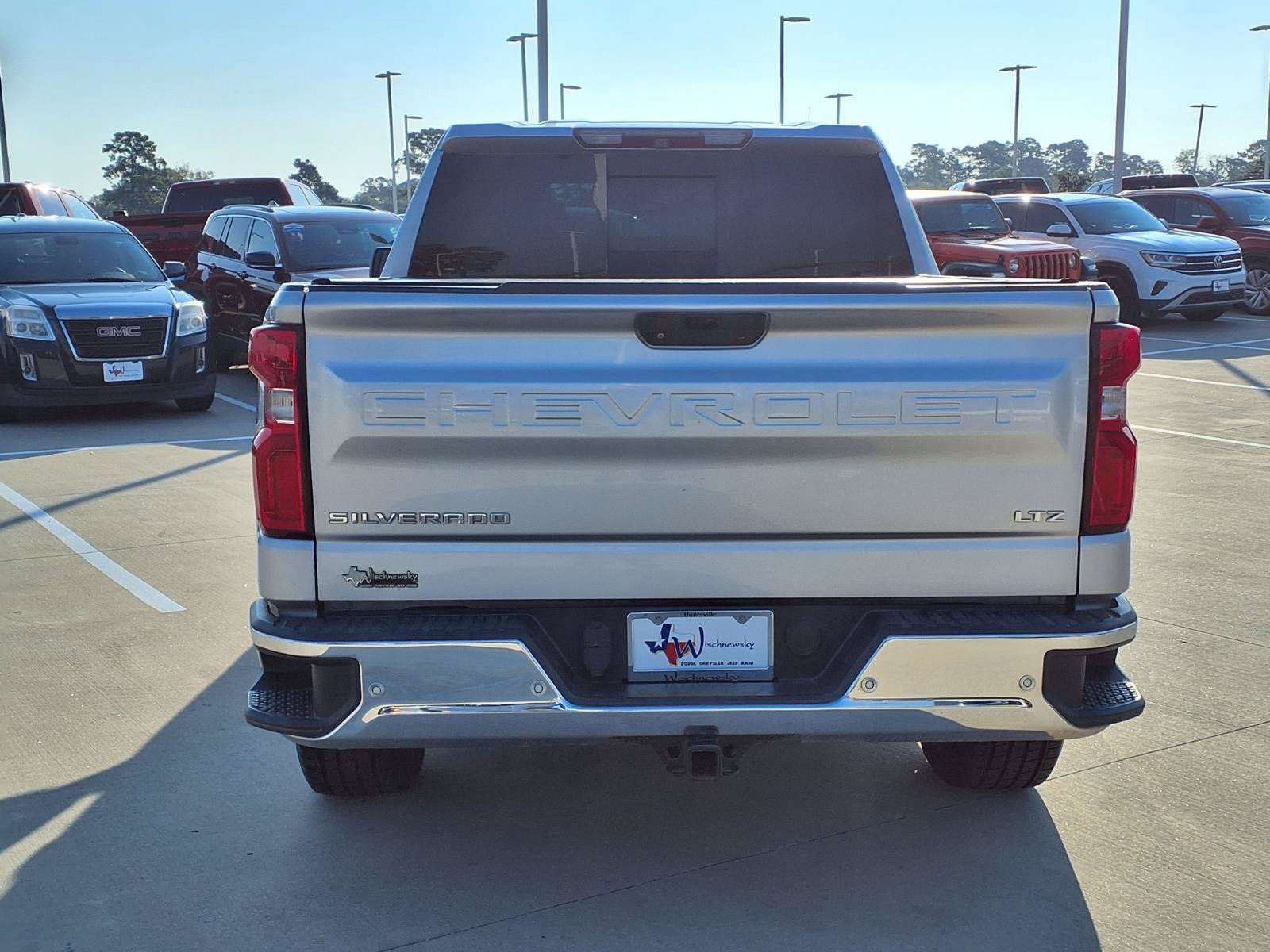 Used 2019 Chevrolet Silverado 1500 LTZ w/ LTZ Premium Package AWD/4WD image 7