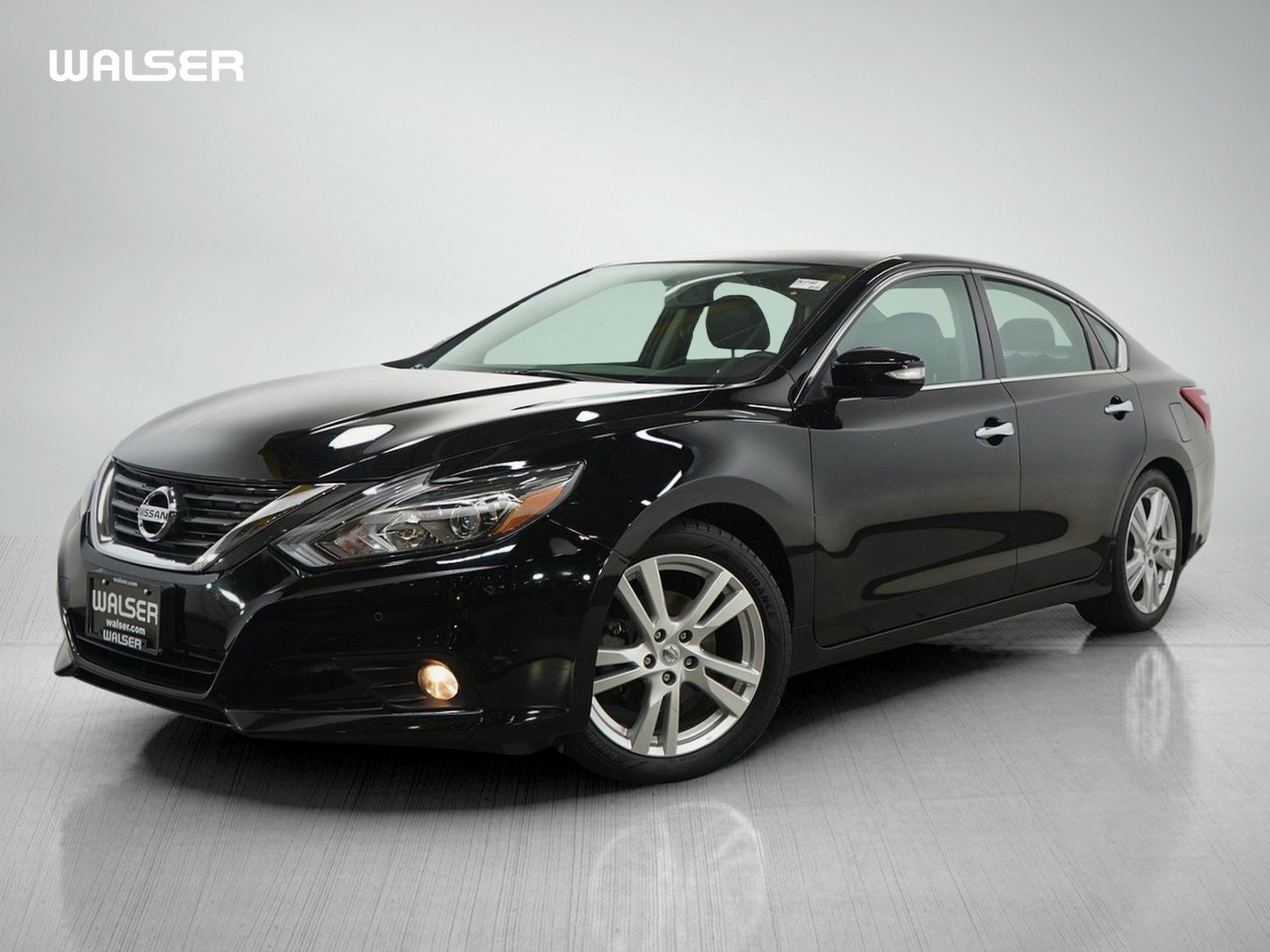 Used 2016 Nissan Altima 3.5 SL w/ 3.5 Technology Package