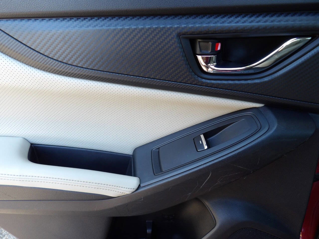 Used 2017 Subaru Impreza 2.0i Limited image 22