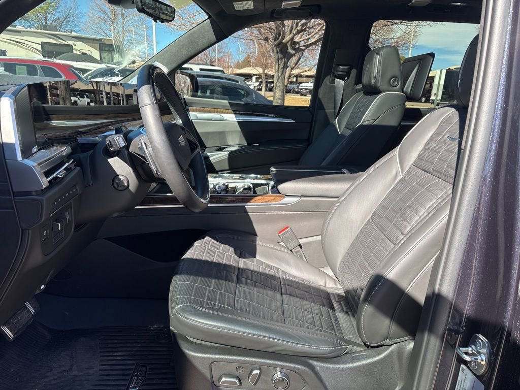 Used 2025 Cadillac Escalade Sport Platinum w/ LPO, Floor Liner Package image 10