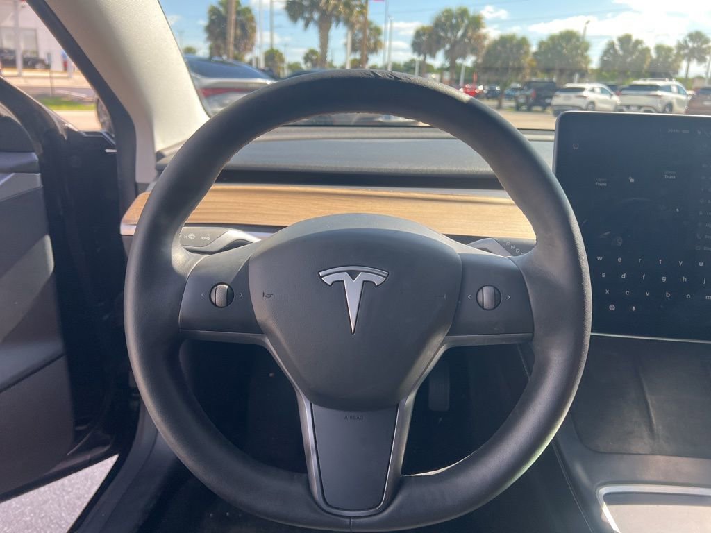 Used 2021 Tesla Model 3 Standard Range Plus RWD image 10