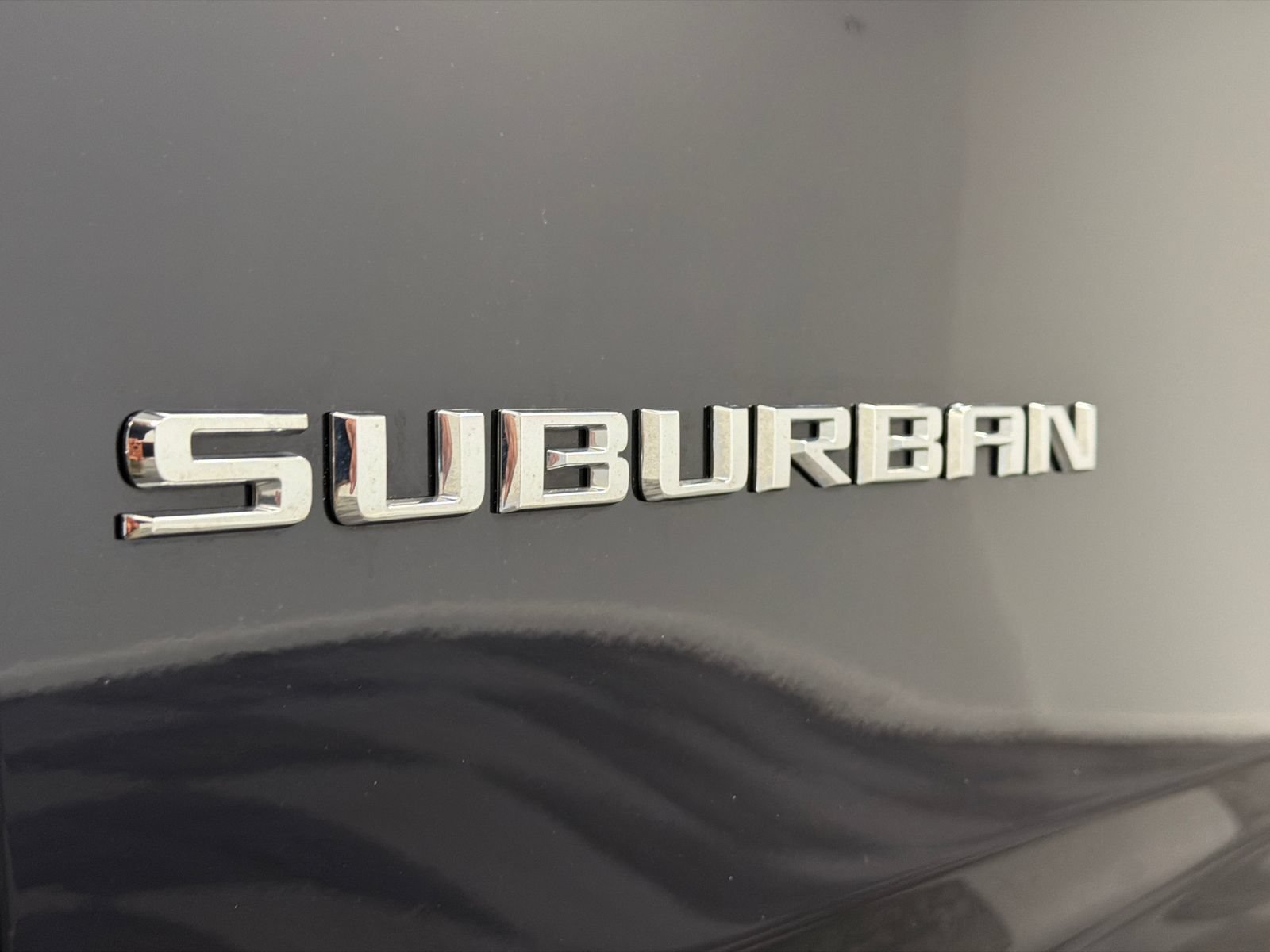 Used 2024 Chevrolet Suburban LT AWD/4WD image 15