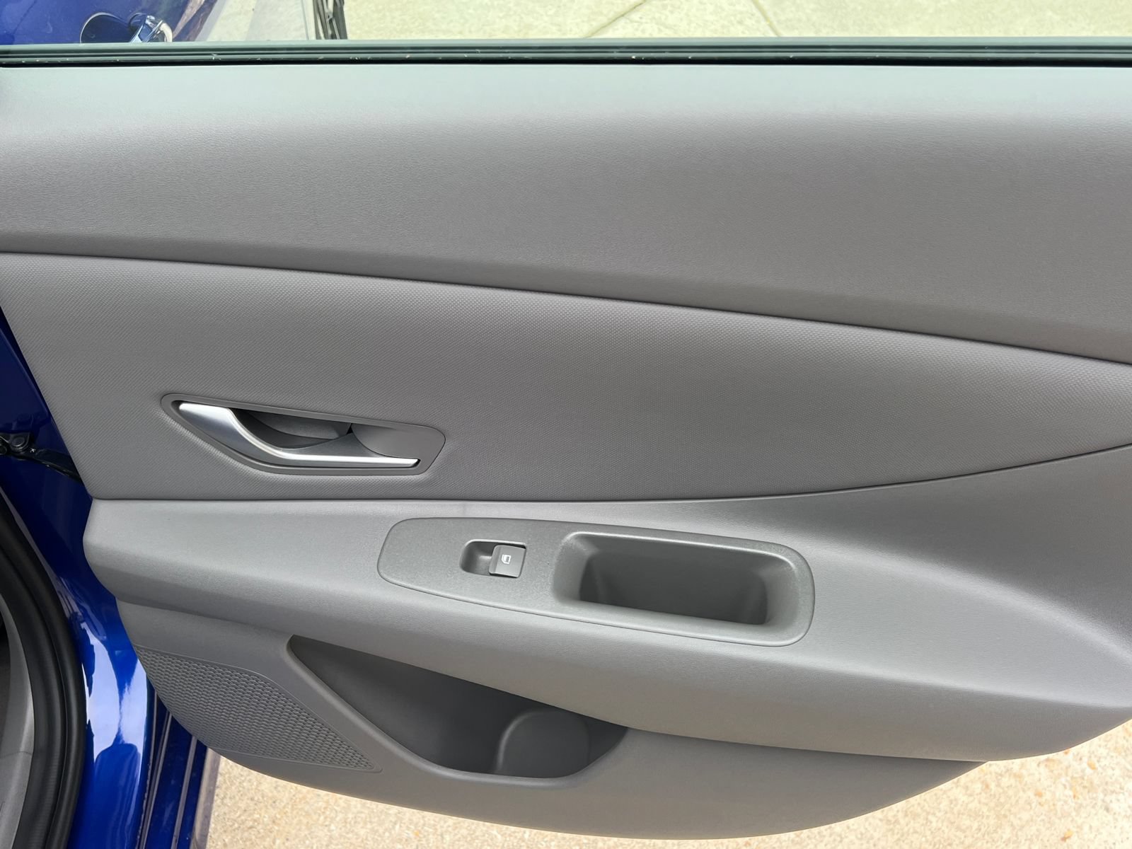 New 2026 Hyundai Elantra Sport FWD image 17