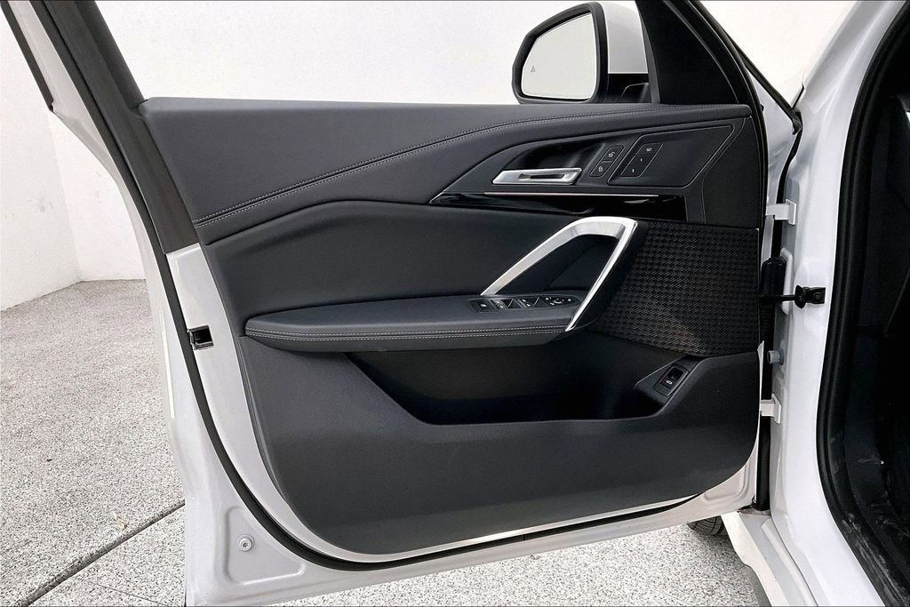 Used 2025 BMW X1 xDrive28i image 22