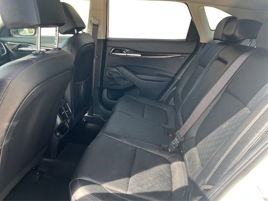 Used 2021 Kia Seltos SX w/ SX Sunroof Package image 11