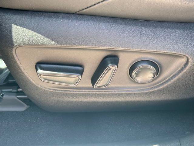 Certified 2025 Toyota RAV4 XSE AWD/4WD image 25