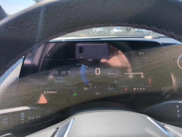 New 2026 Chevrolet Equinox EV LT image 30