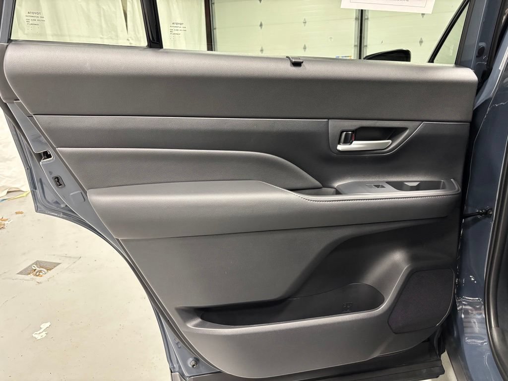 Used 2026 Toyota Grand Highlander AWD image 46