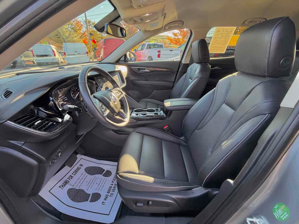 Used 2023 Buick Envision Essence image 13