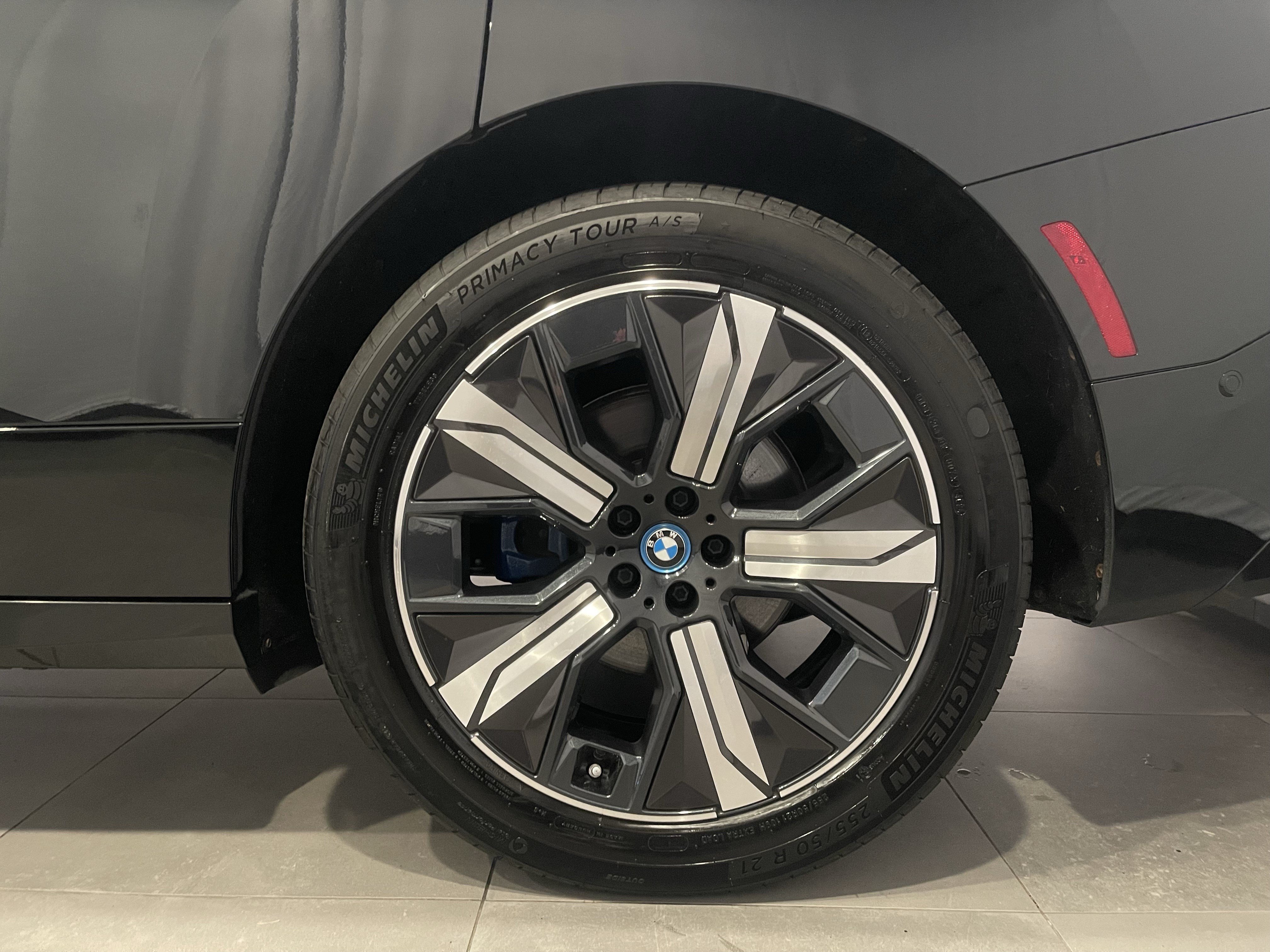 Certified 2024 BMW iX xDrive50 w/ Sport Package AWD/4WD image 8