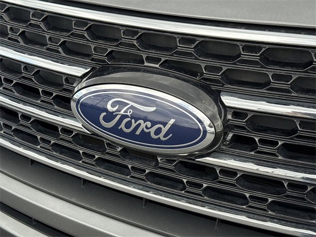 Used 2021 Ford Explorer XLT w/ Equipment Group 202A image 31