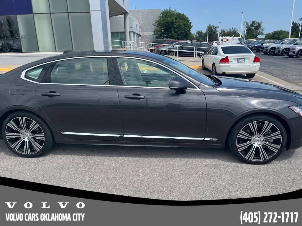 Certified 2023 Volvo S90 B6 Ultimate w/ Protection Package Premier AWD/4WD image 4