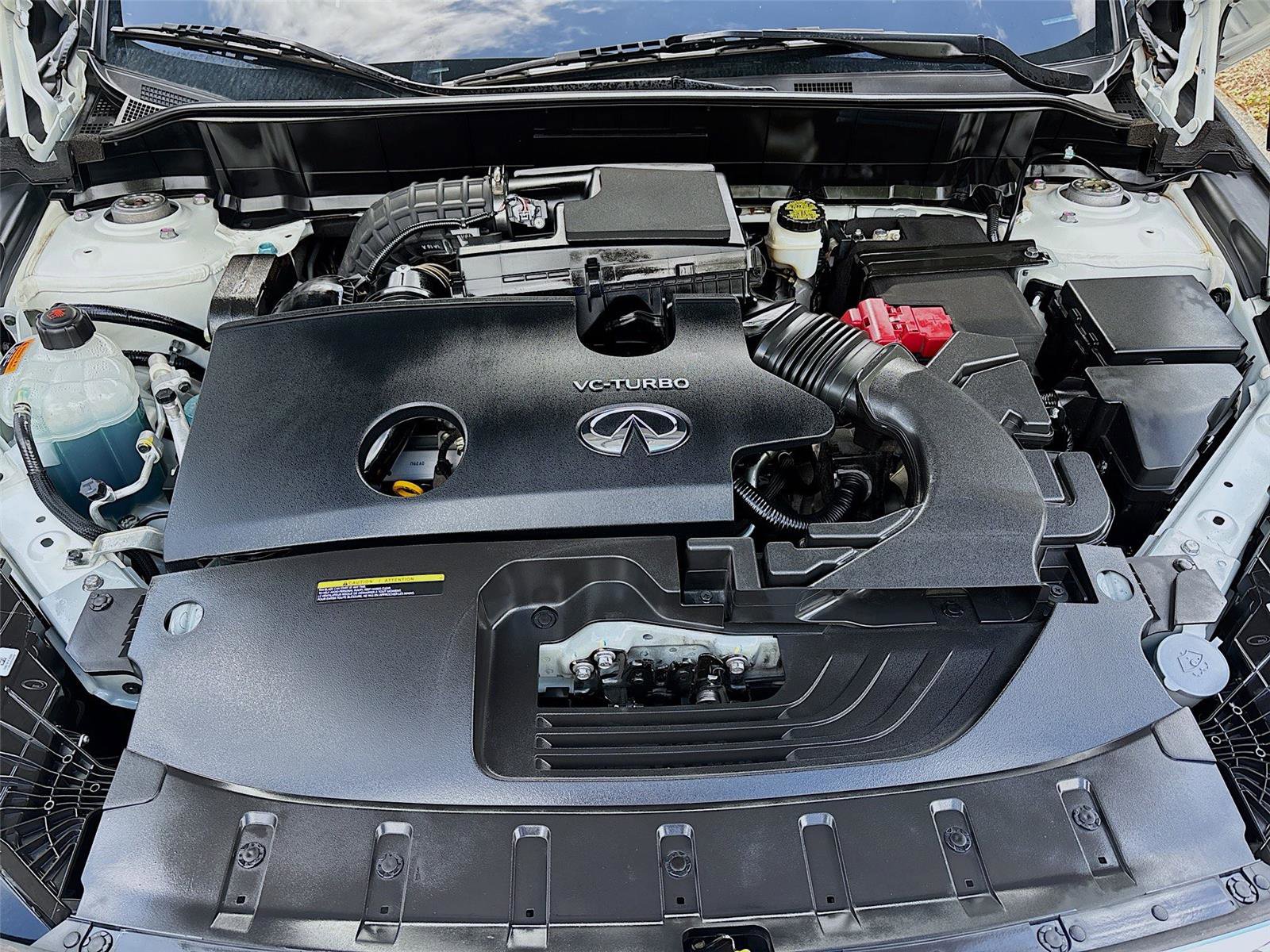 Used 2021 INFINITI QX50 Sensory image 32