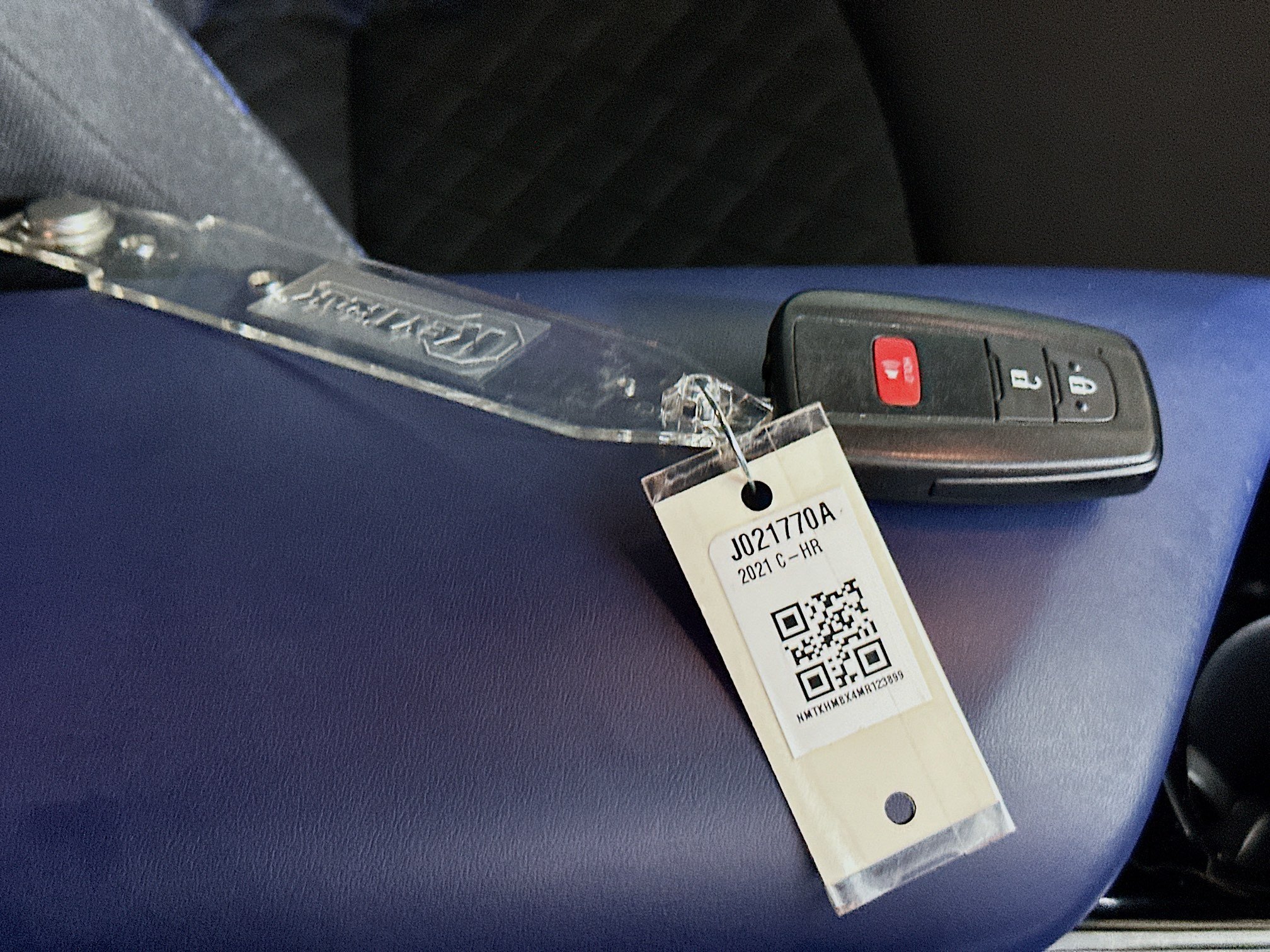 Used 2021 Toyota C-HR XLE FWD image 33