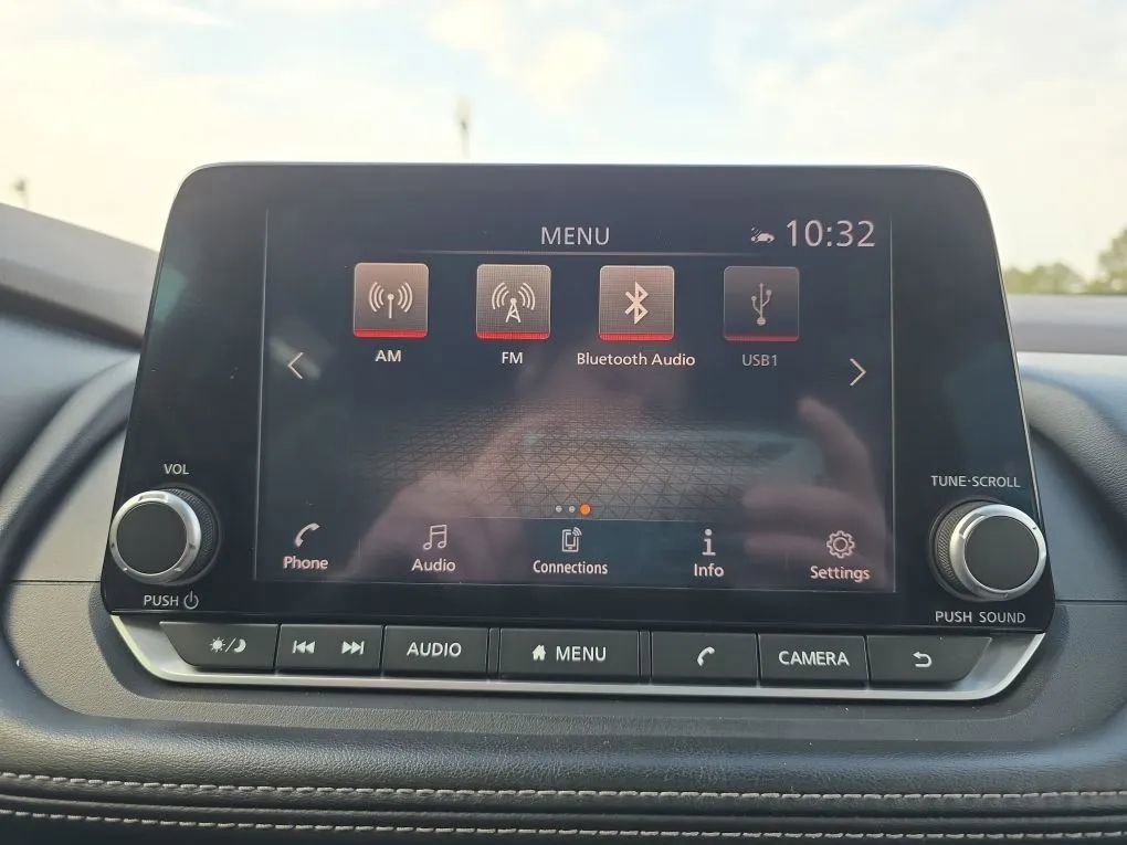 Used 2022 Nissan Rogue SV w/ SV Premium Package image 28