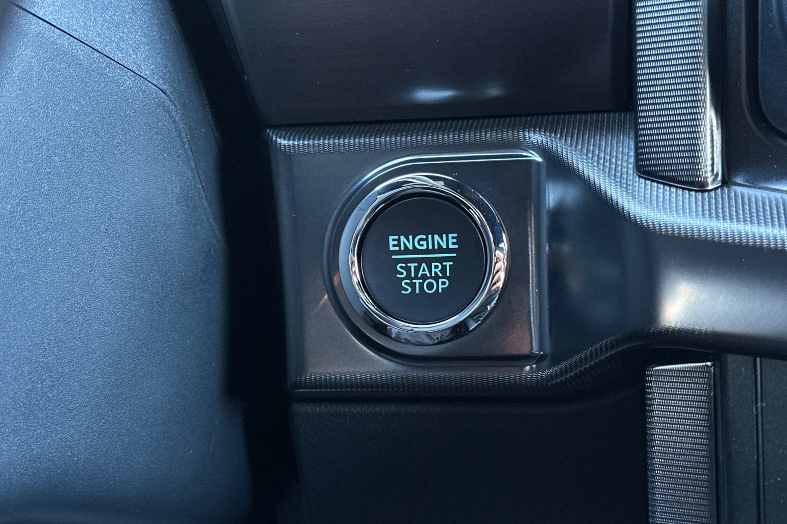 New 2025 Ford F150 Platinum w/ FX4 Off-Road Package image 21